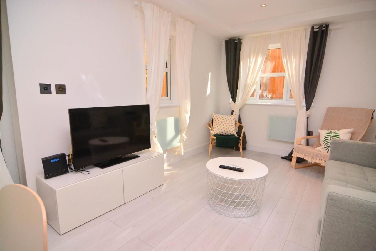 Apartment Wharf - Macarena Apartments Londýn Exteriér fotografie